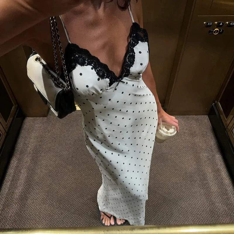 Women’s Lace V-Neck Maxi Dress